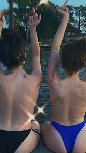 Nicoleyay14's Profile Photo