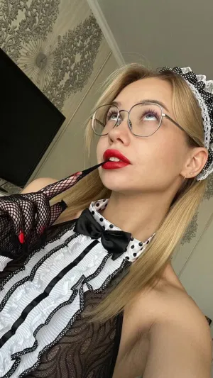 Josephine, 20 years old from United States