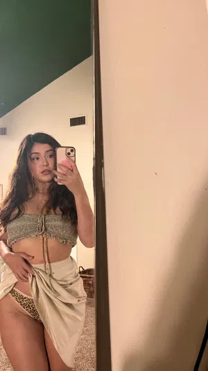 angelaAliza242's Profile Photo