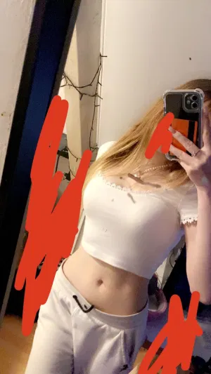 SarahQx234's Profile Photo