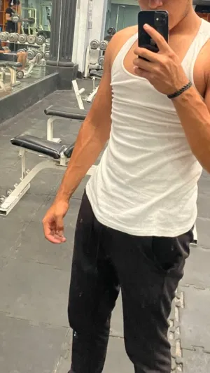 Lexotan, 21 years old from Spain