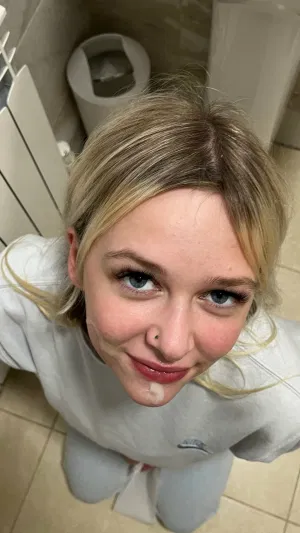 Eloise65, 22 years old from Norway