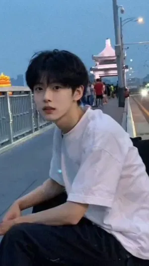 krxxyp, 18 years old from Singapore