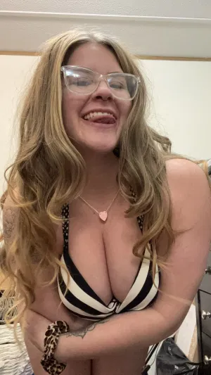 Katie, 28 years old from United States