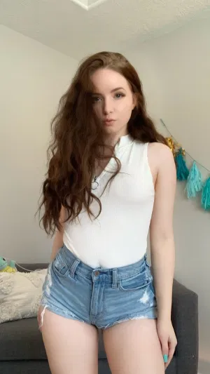 Allinanevv, 19 years old from Germany