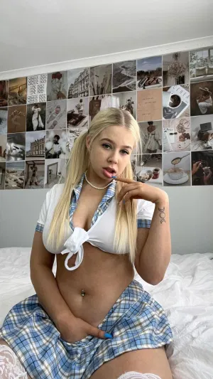 Redapple, 25 years old from United States