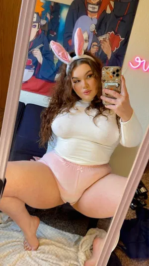 Quenlove345, 22 years old from United States