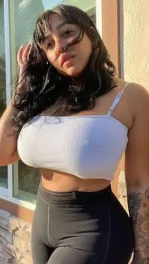 bella_sandra, 22 years old from United States