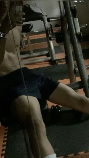 Howard, 18 years old from United States