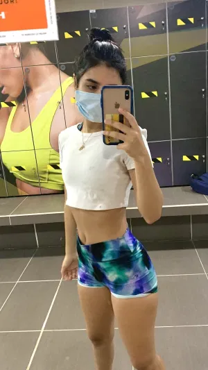 Mele, 26 years old from Germany