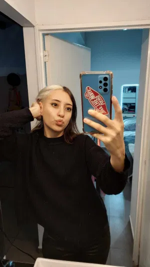 lininaoq838, 19 years old from United States