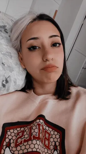 jesikq929, 19 years old from United States