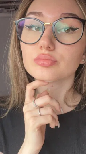 Alica54fh, 20 years old from United States