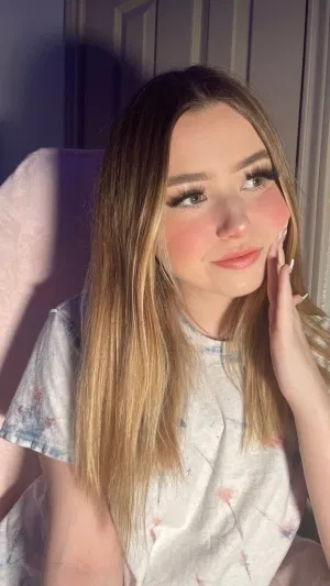 Emma79's Profile Photo