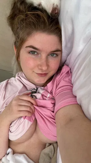 AliciaQueen, 22 years old from United States
