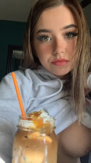 Amora's Profile Photo