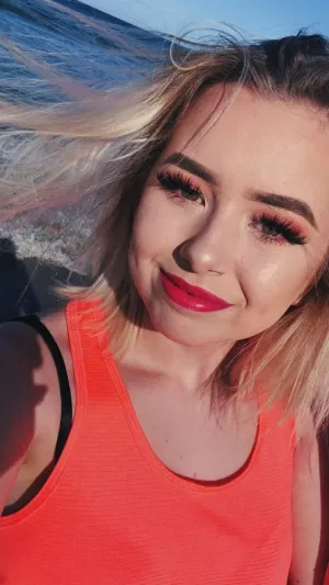 Marley, 22 years old from Canada