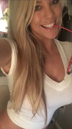 Kylie218_, 32 years old from United States