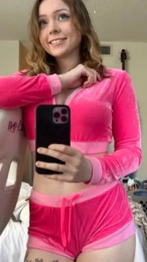 astyeru, 22 years old from United States