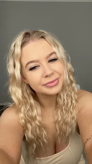 Lisacuteb44's Profile Photo