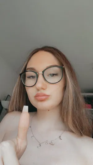 Saragf55gg, 20 years old from United States