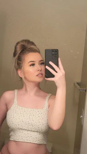 Elinacute30, 22 years old from United States