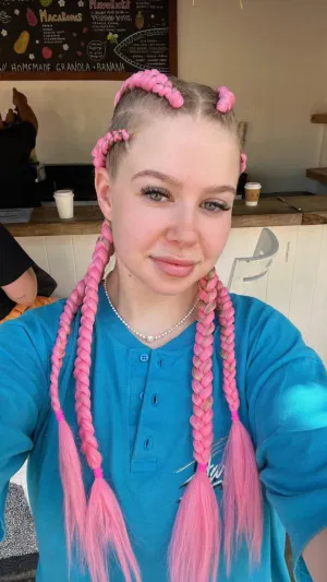 Nancy123, 20 years old from United States