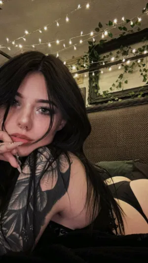 beujitaa, 19 years old from Finland