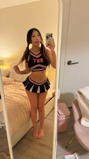 Lipsy_lil, 19 years old from United States