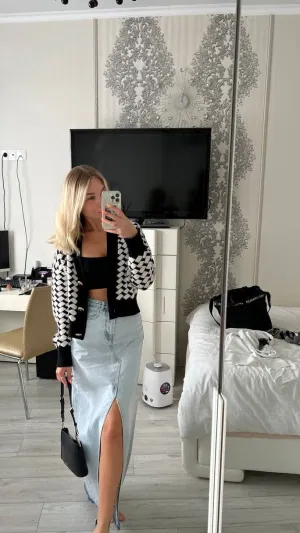 Aisha, 21 years old from Finland