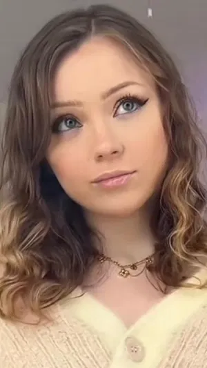 Marry172, 22 years old from United States