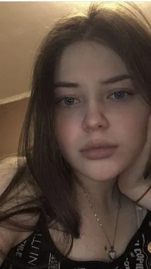 Katemaya001, 22 years old from Canada