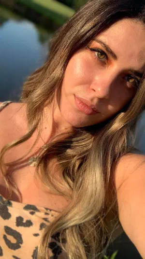 somethingneked728, 19 years old from United States