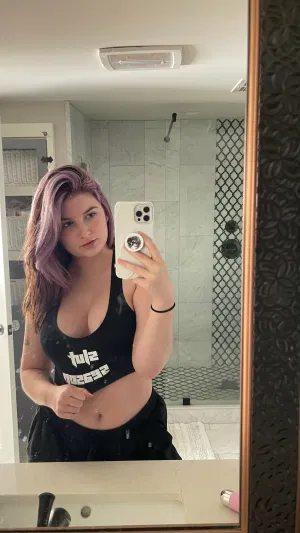 AnnaAvailablef4mx, 20 years old from Canada