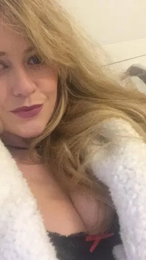 Liana george, 29 years old from United States