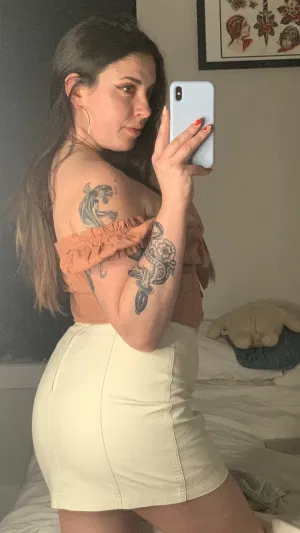 EllaQueen7, 24 years old from United States