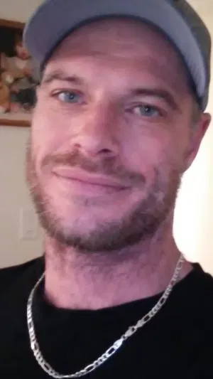 chevyboy3o6, 44 years old from Canada