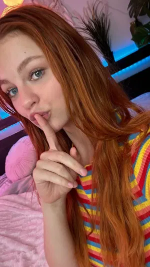 Angel379, 22 years old from United Kingdom