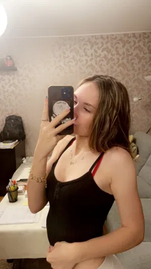 Sarahg544ggft, 20 years old from United States