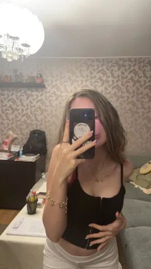 Sarahgg644gftt, 20 years old from United States