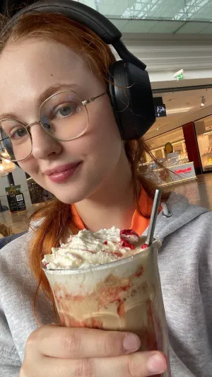 angel503, 22 years old from Canada