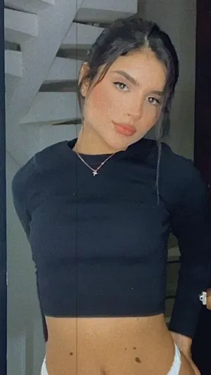 Alejandra, 25 years old from United States