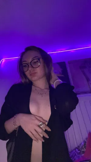 Licahh65gtgh, 20 years old from United States