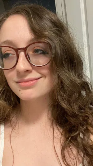 emmaqueen5, 27 years old from United States