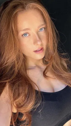 Phobe2, 30 years old from United States