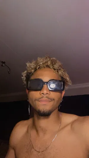 Benito6500, 24 years old from South Africa