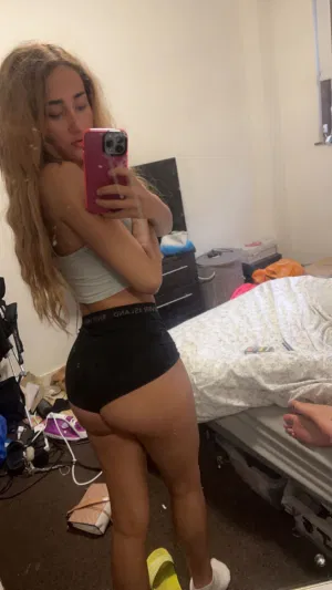 arababy828, 19 years old from Australia