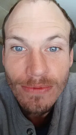 Luvgirlsbuttholes, 32 years old from United States