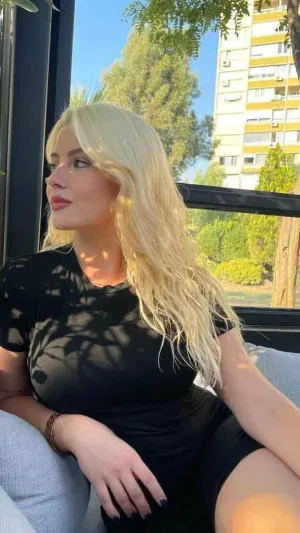 Eliana64, 20 years old from United States