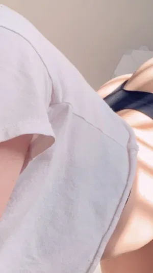 lunabde5g, 20 years old from United States